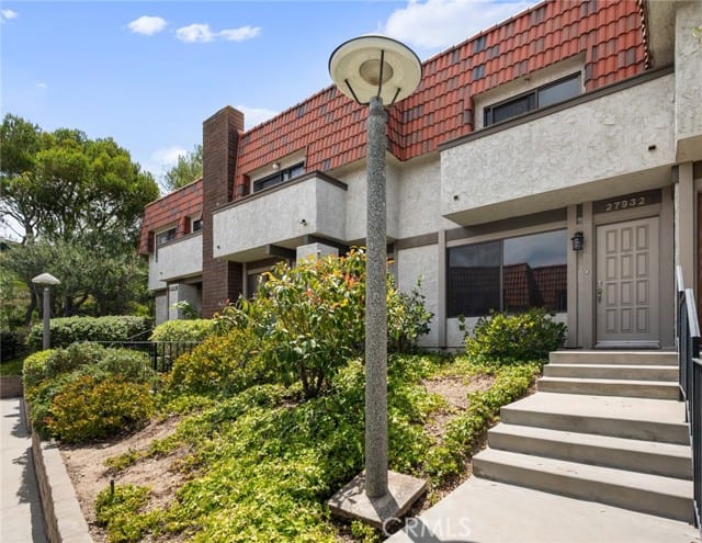 27932 Ridgebrook Court