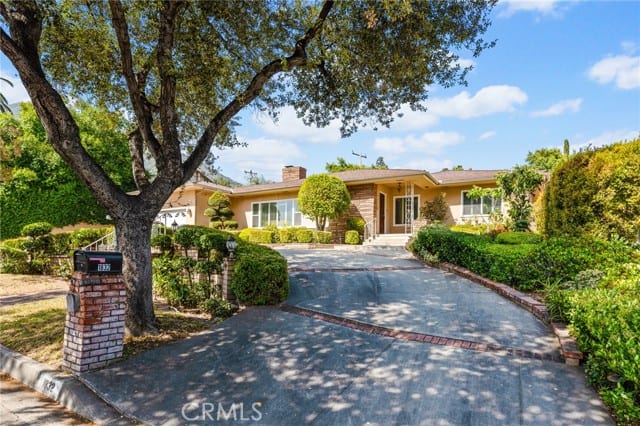 1832 chantry drive