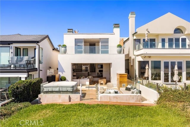 7204 West Oceanfront, Newport Beach, CA 92663