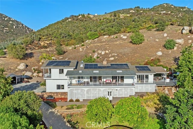 775 Old Oak Ridge