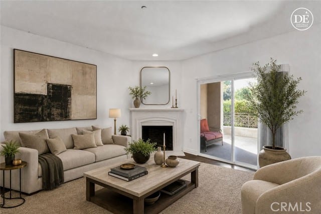 4424 Whitsett Avenue, 110, Studio City, CA 91604