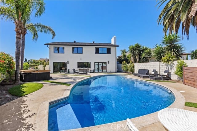 3550 Goldenrod Circle, Seal Beach, CA 90740