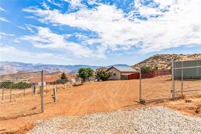 1740 Rebel Road