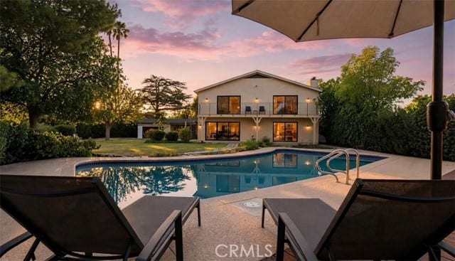 5950 Winnetka, Woodland Hills, CA 91367