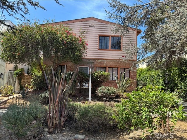 1118 15th St., Santa Monica, CA 90403