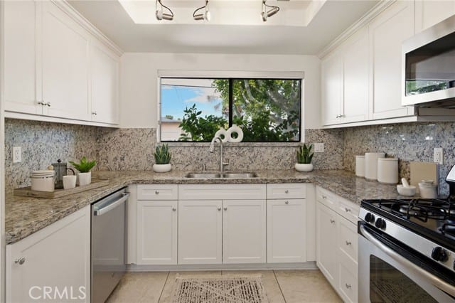 2300 Carnegie Lane, 4, Redondo Beach, CA 90278