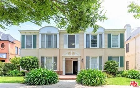 212 South Reeves
