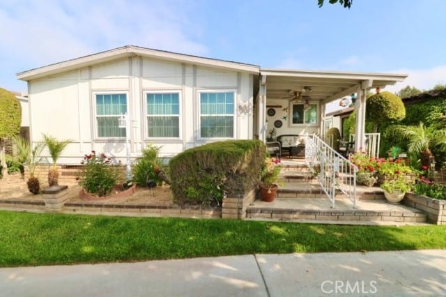 1346 Clear Lake Place