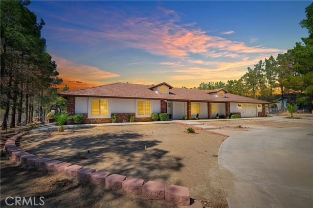 15908 Acoma Road