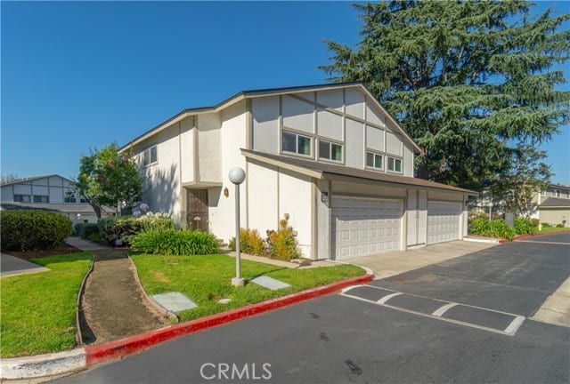 587 South College, Claremont, CA 91711