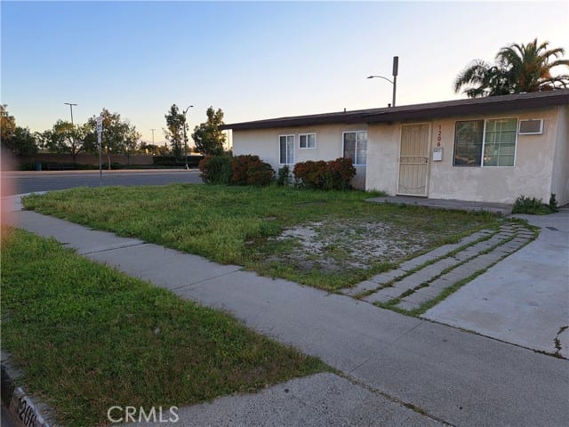 1206 South Palm