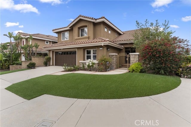 500 South Laureltree Drive
