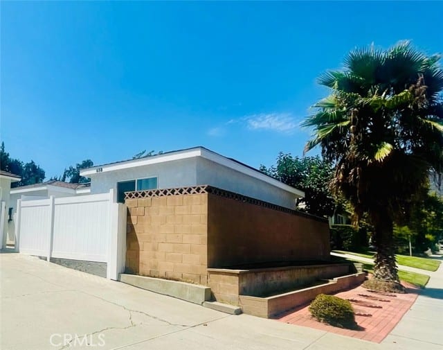 65 Forest Avenue