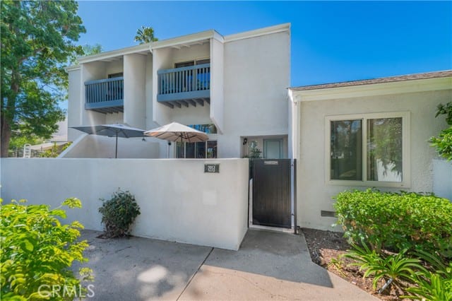 2951 Pembroke Court