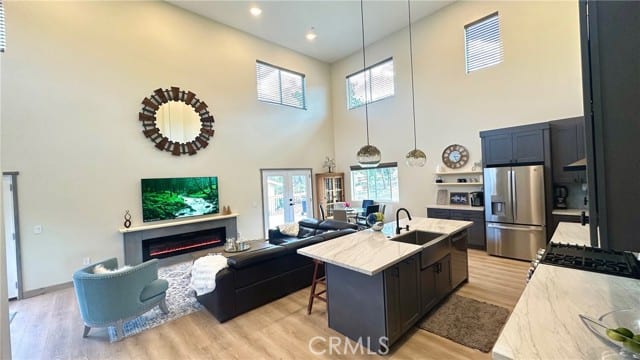 1215 Valley View Drive
