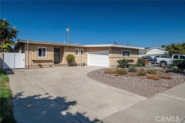 1615 West Hill Avenue, Fullerton, CA 92833