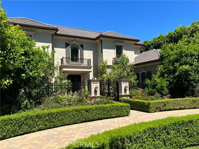 355 West Palm Dr