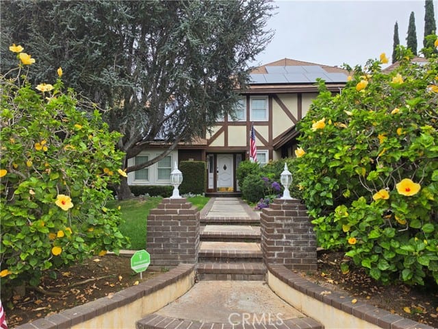 826 North Red Robin, Orange, CA 92869