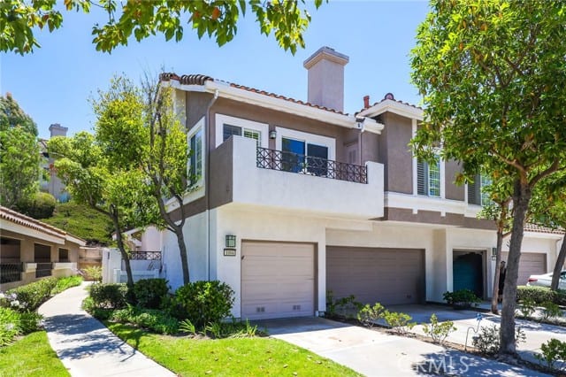 1004 South Dewcrest
