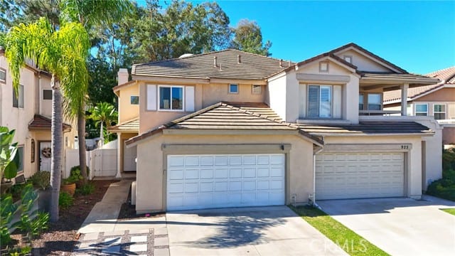 927 South Lone Pine