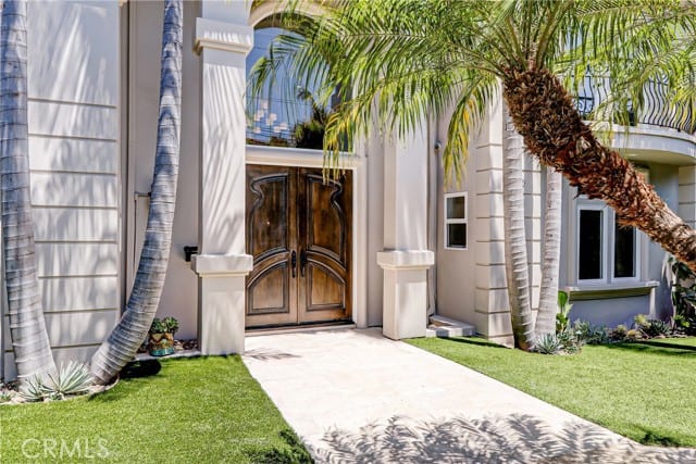 819 11th Street, Manhattan Beach, CA 90266