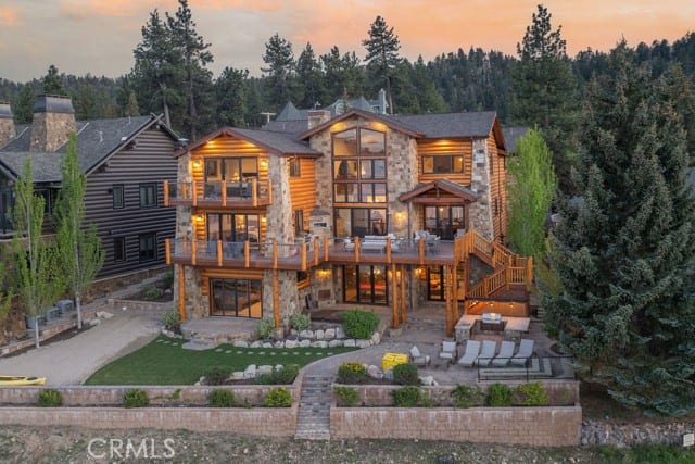 659 Cove Drive