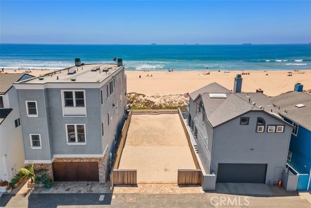 17025 South Pacific Avenue, Huntington Beach, CA 90742