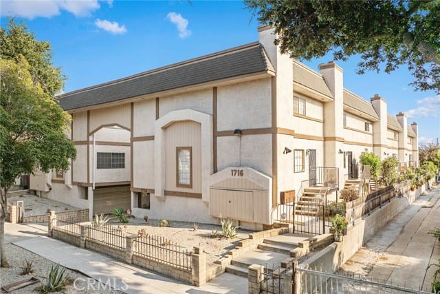 1716 Pepper Street