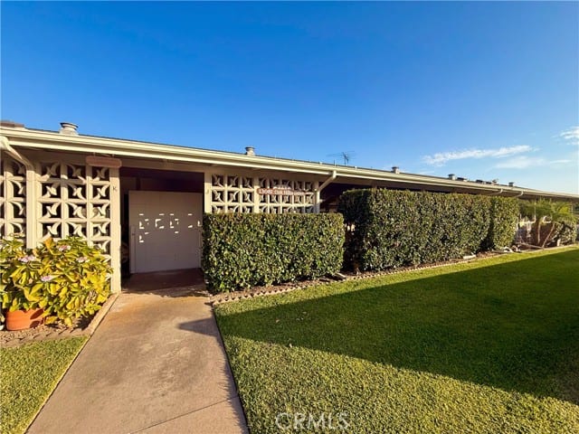 13081 Oak Hills Drive