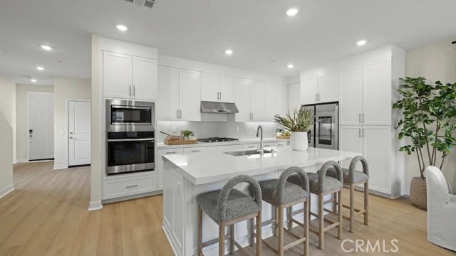 2014 Pyrenes Place, Santa Paula, CA 93060