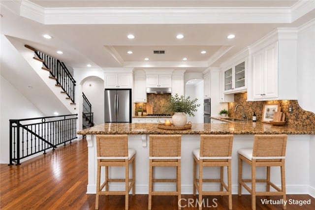 1551 Artesia Boulevard, 4, Manhattan Beach, CA 90266