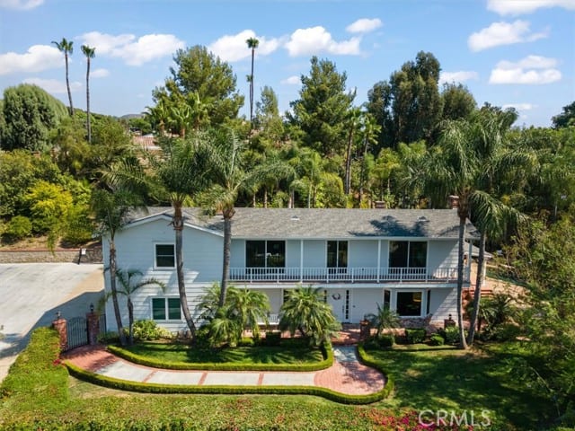 115 South Eucalyptus Drive
