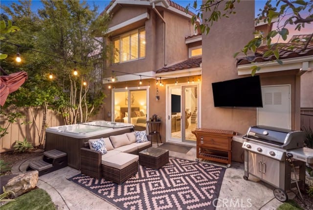 4827 Parma Drive, Oak Park, CA 91377