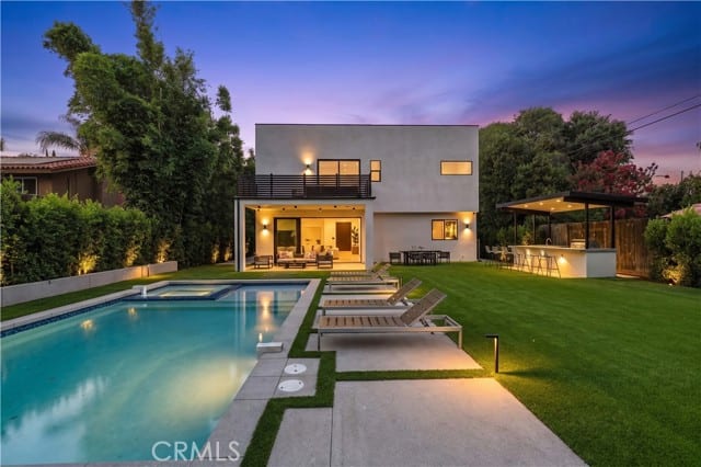 22816 Erwin, Woodland Hills, CA 91367