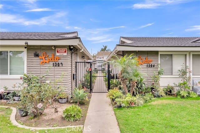 1302 West Lido Place