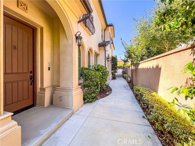 129 El Dorado Street