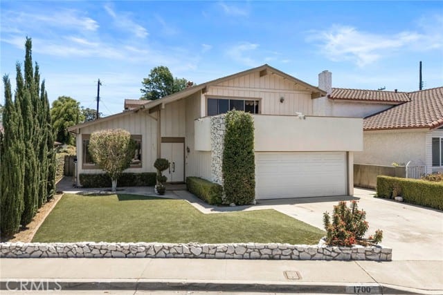 1700 South Carnelian Street