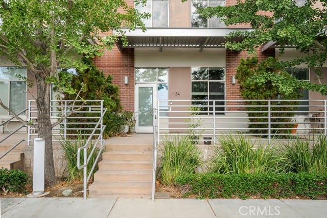 134 South Harbor Boulevard