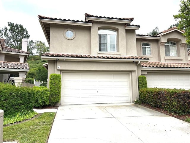6 Pinyon Jay Lane