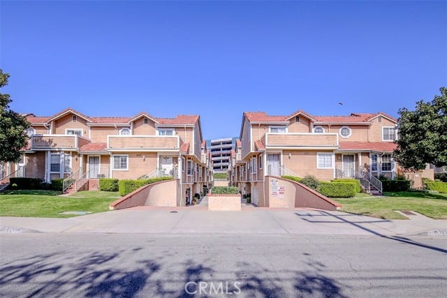 331 Genoa, E, Monrovia, CA 91016