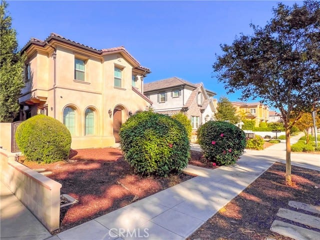 129 El Dorado Street