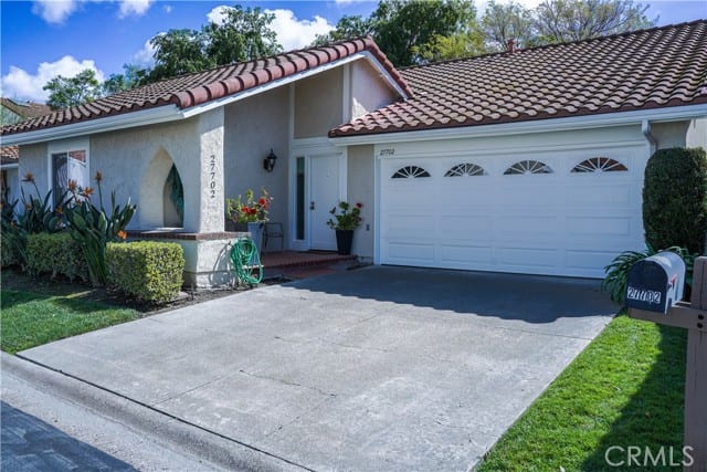 27702 Calle Valdes