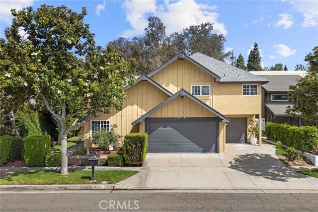6263 East Northfield