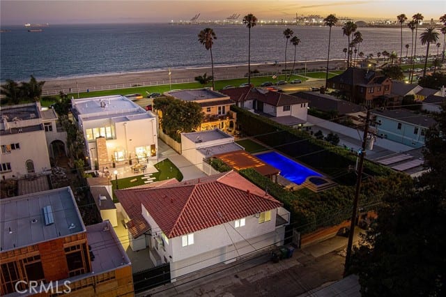 2747 East Ocean Boulevard, Long Beach, CA 90803