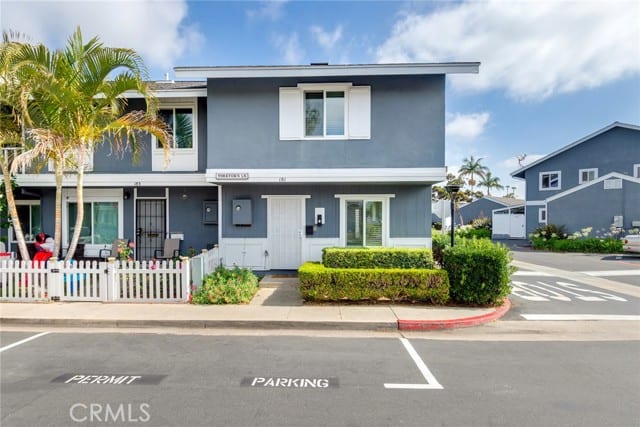 181 Yorktown Lane, Costa Mesa, CA 92626
