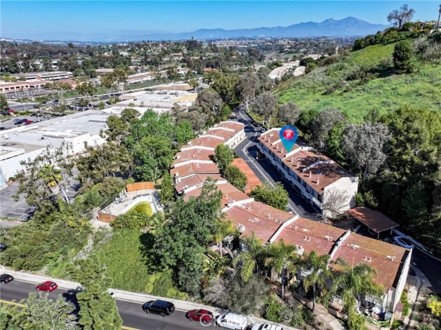 23821 Hillhurst, 38, Laguna Niguel, CA 92677