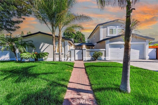 1028 North Mayflower