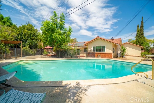 702 East Cumberland, Orange, CA 92865