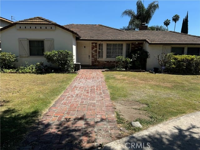 1146 Cortez Road
