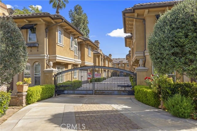 726 Fairview